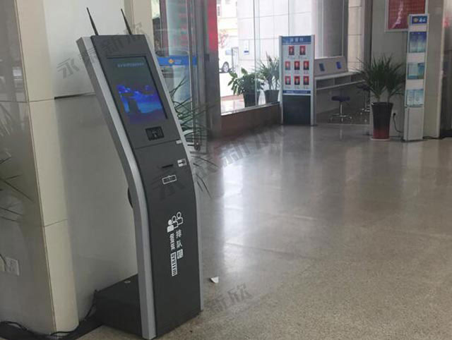 河南省新鄉(xiāng)國稅局排隊(duì)叫號機(jī)案例